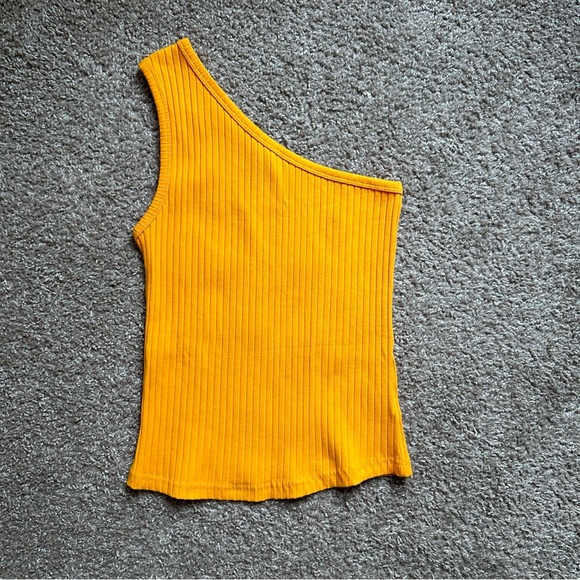 NWT Rails Esti Top in Marigold Size Medium - Picture 3 of 7